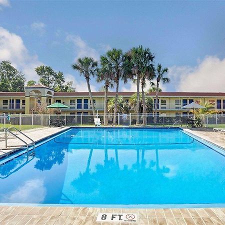 Days Inn By Wyndham Jacksonville South Memorial Hospital Екстериор снимка