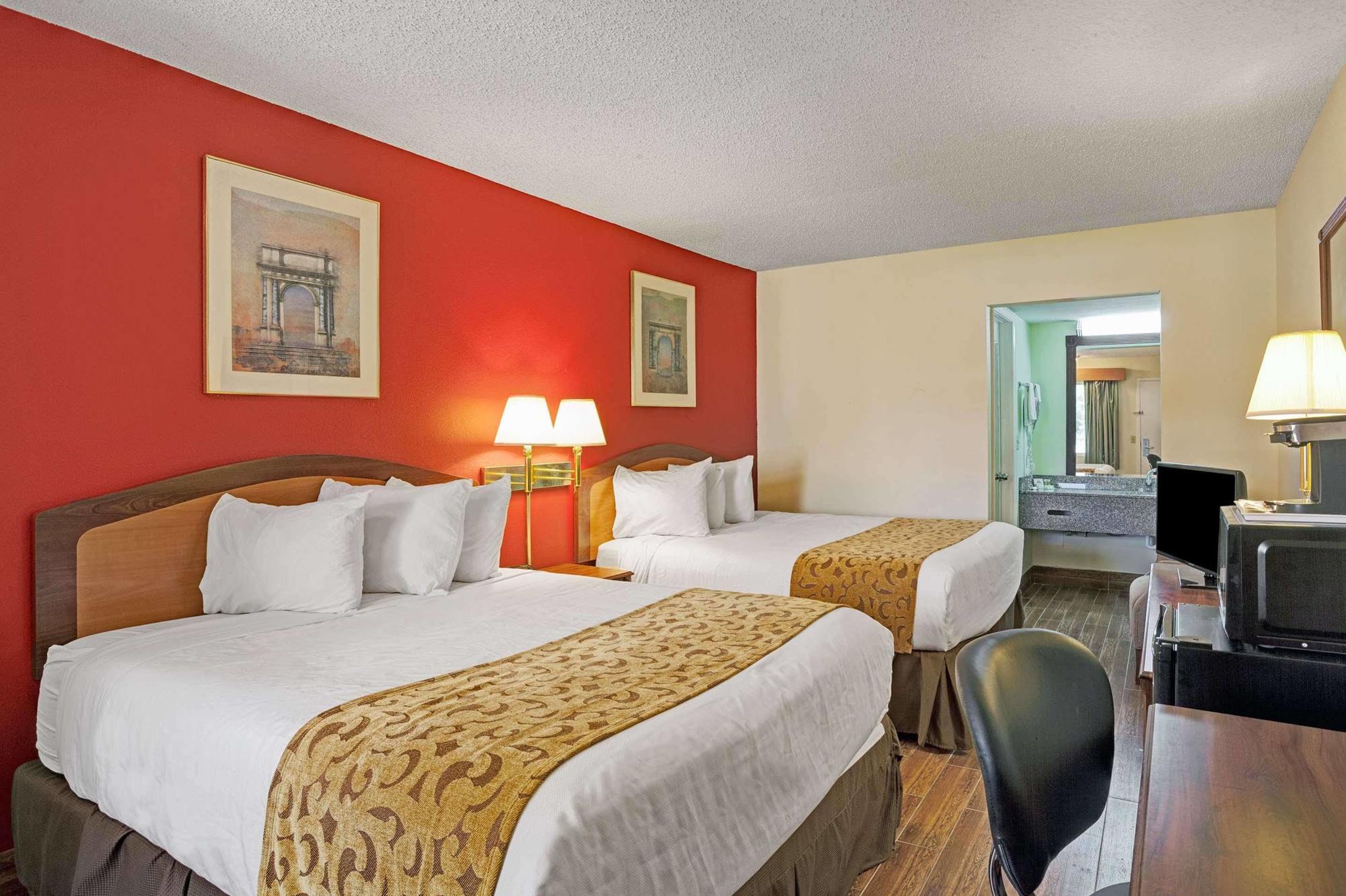 Days Inn By Wyndham Jacksonville South Memorial Hospital Екстериор снимка